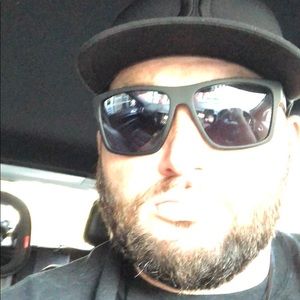 Meet your Posher, Brett